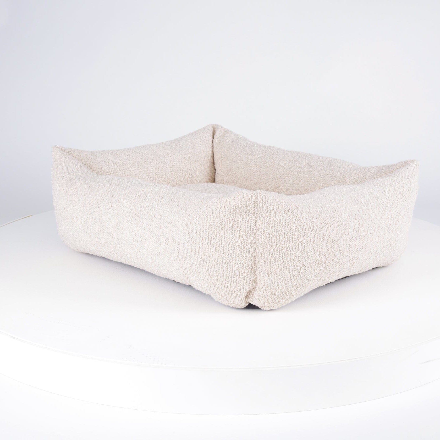 Boucle Box Bed - Ivory Dog Bed Scruffs®