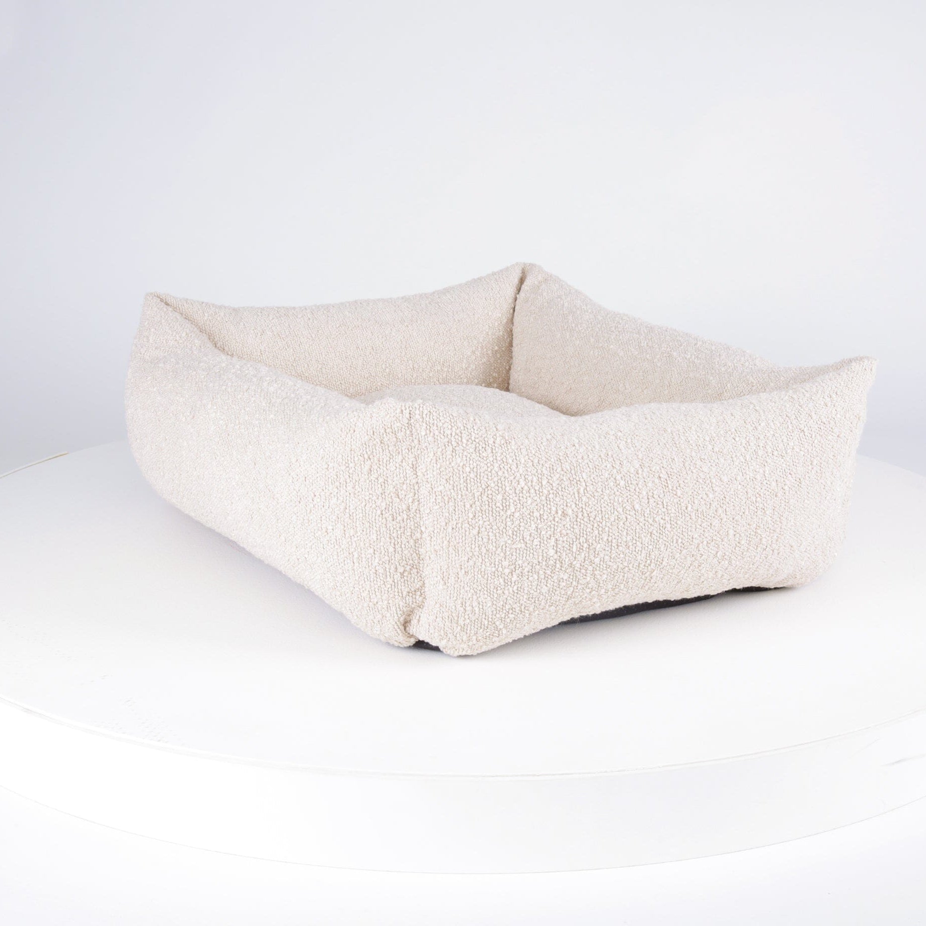 Boucle Box Bed - Ivory Dog Bed Scruffs®