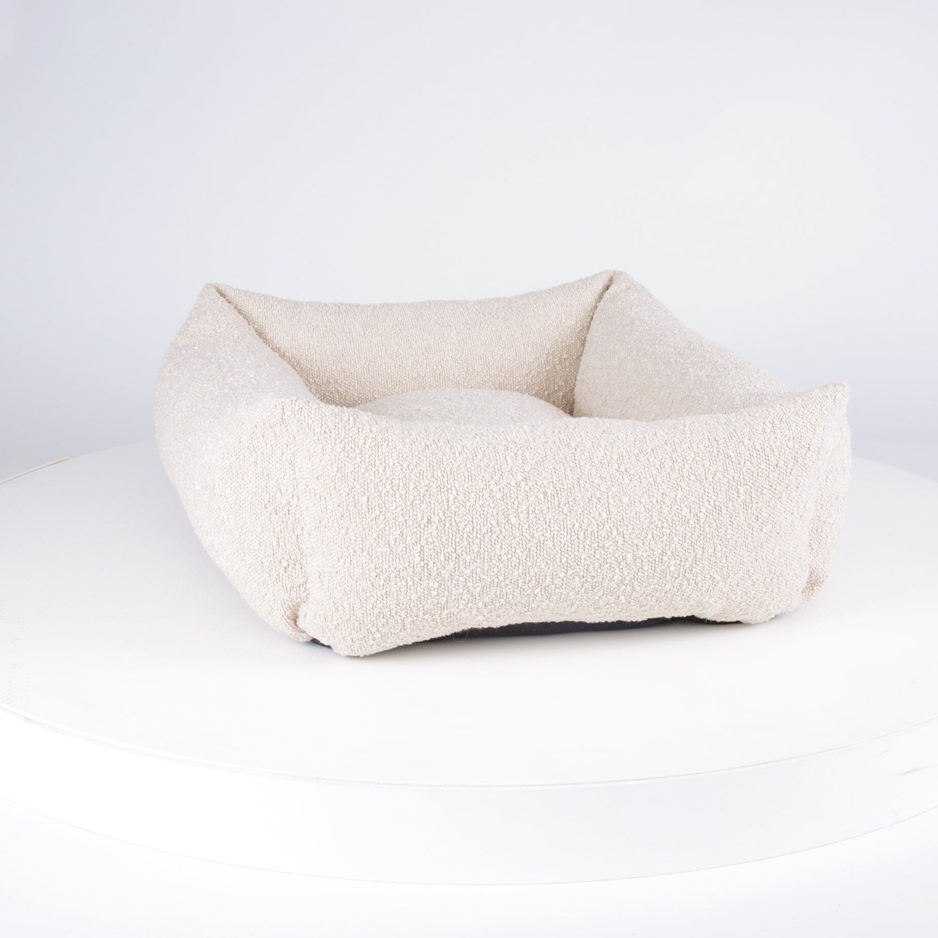 Boucle Box Bed - Ivory Dog Bed Scruffs®