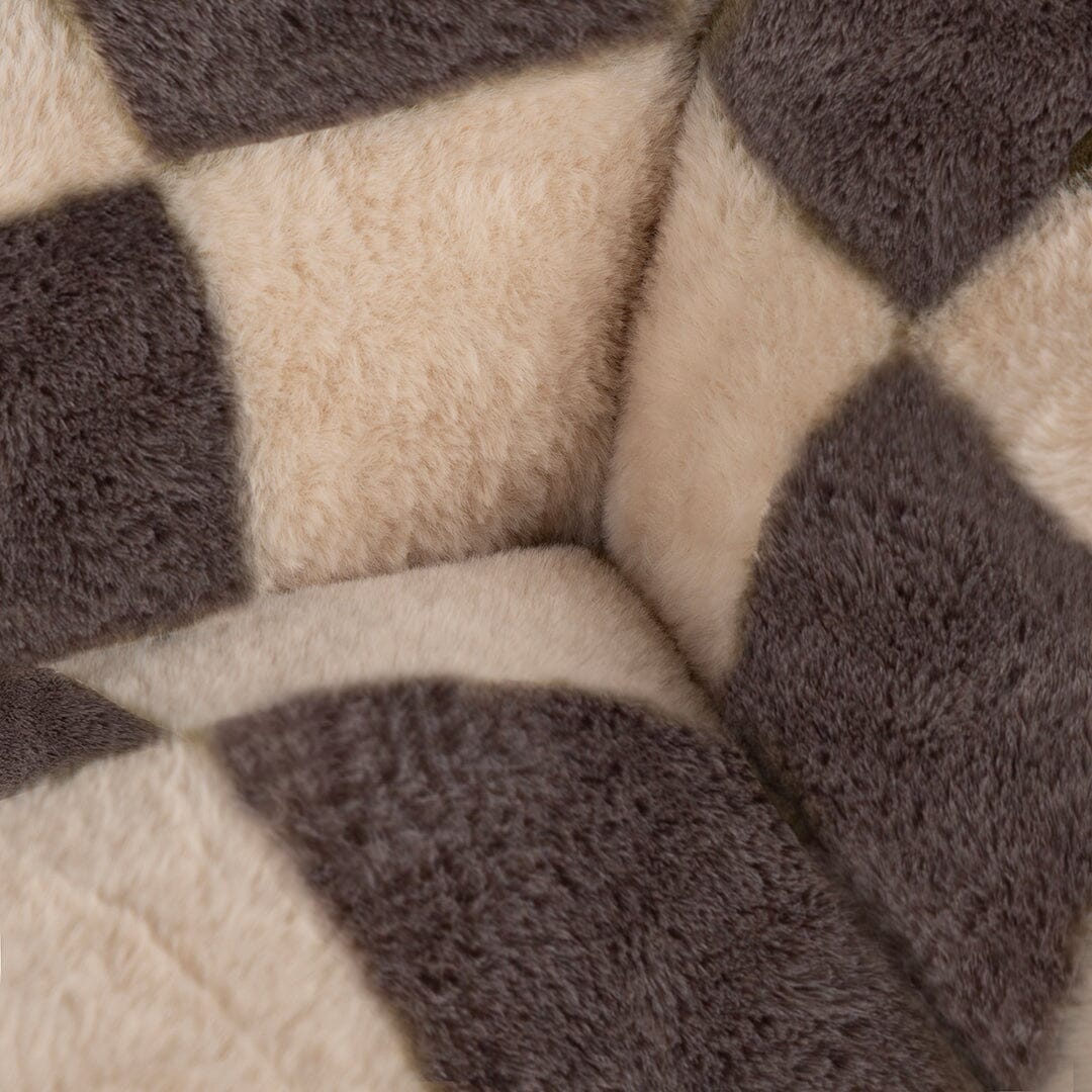Checkerboard Box Bed - Grey/Cream Dog Beds Scruffs®