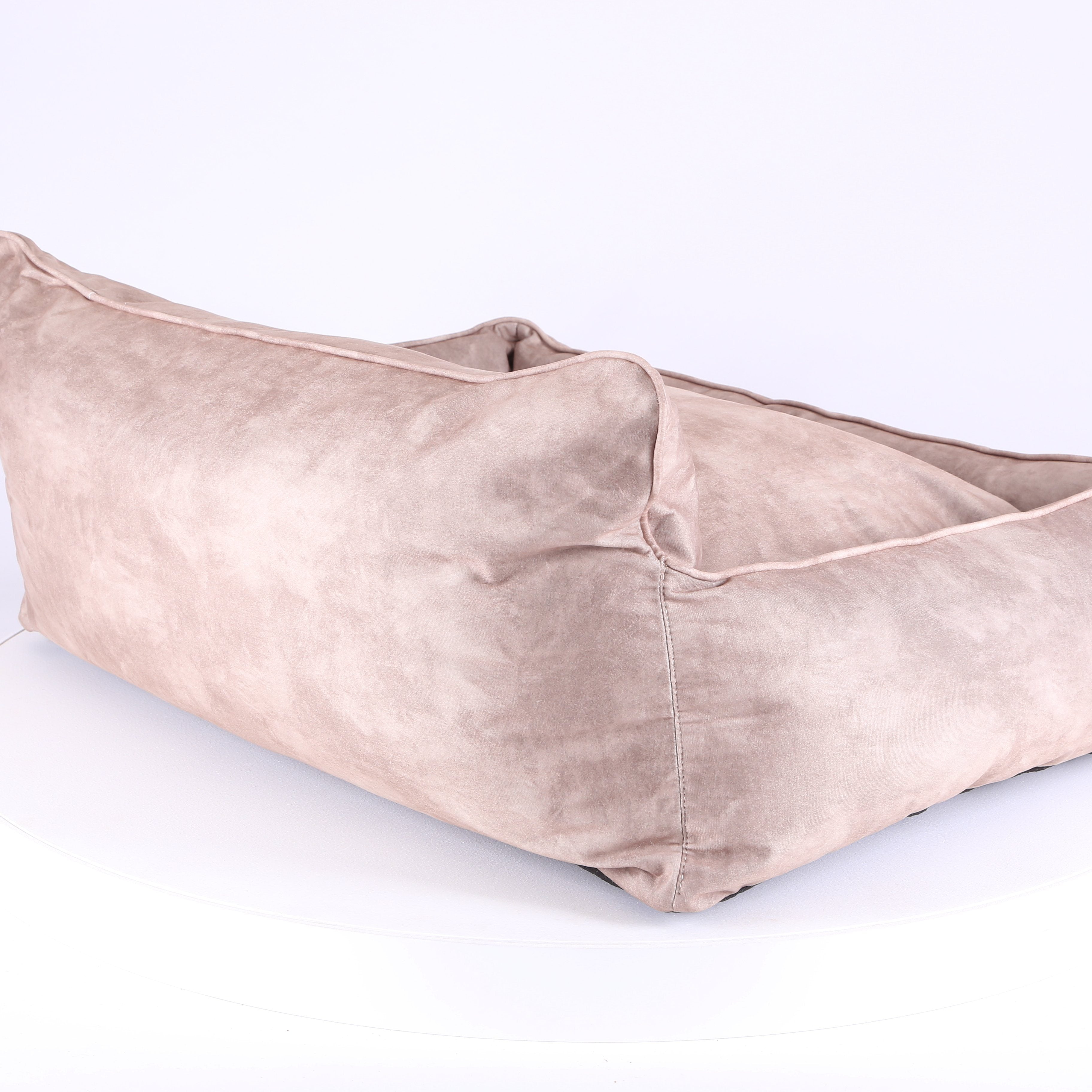 Kensington Box Bed - Cream Dog Bed Scruffs®