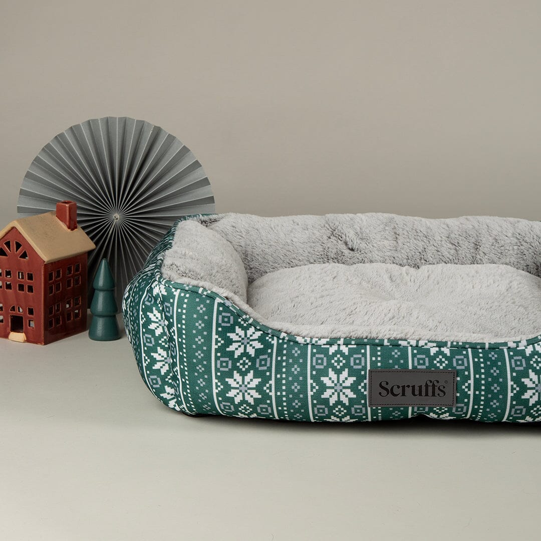 Santa Paws Box Bed - Green Dog Beds Scruffs® 