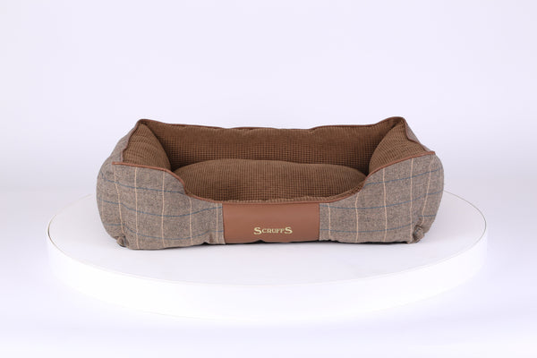 Windsor Box Dog Bed - Chesnut